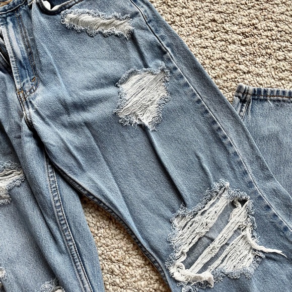 Levi’s 550 Jeans - Picture 5 of 9